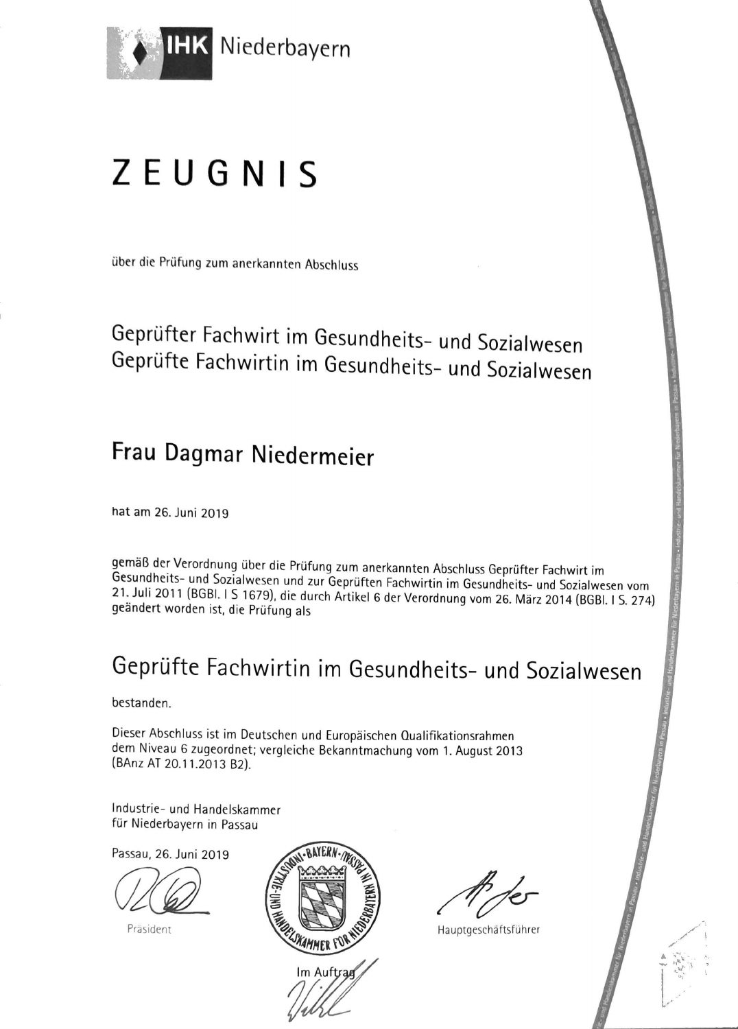 Zeugnis Geprüfte Fachwirtin im Gesundheits- und Sozialwesen, IHK Niederbayern